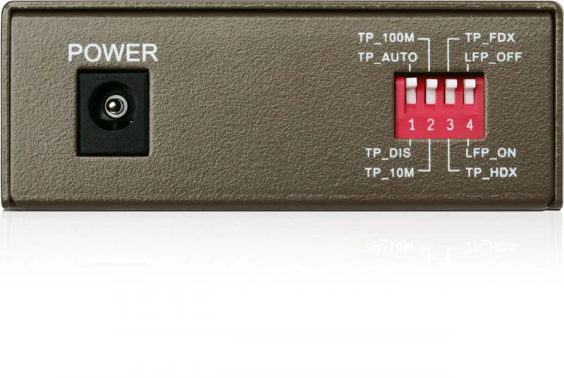 "Omada 10/100 Mbps RJ45 to 100 Mbps Single-mode SC WDM Bi-Directional Fiber Converter PORT: 1× 100Mbps SC Port, 1× 10/100M RJ45 Port (Auto MDI/MDIX) SPEC: Full-duplex, Tx:1550 nm, Rx:1310 nm, Up to 20 km, Chassis TL-MC1400 Rack-mountable"