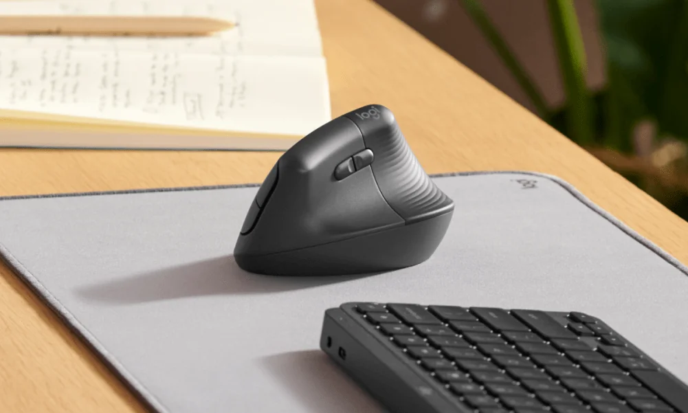 LOGITECH Lift for Business Vertical mouse ergonomic 6 buttons wireless Bluetooth 2.4 GHz Bolt USB receiver graphite