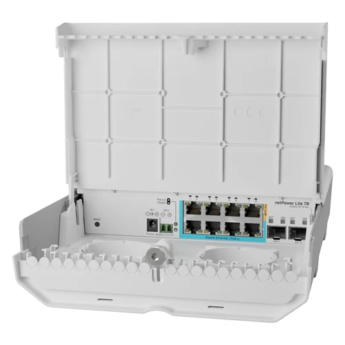 Smart Switch outdoor, 8 x Gigabit (7 PoE in), 2 x SFP+ 10Gbps - Mikrotik CSS610-1Gi-7R-2S+OUT