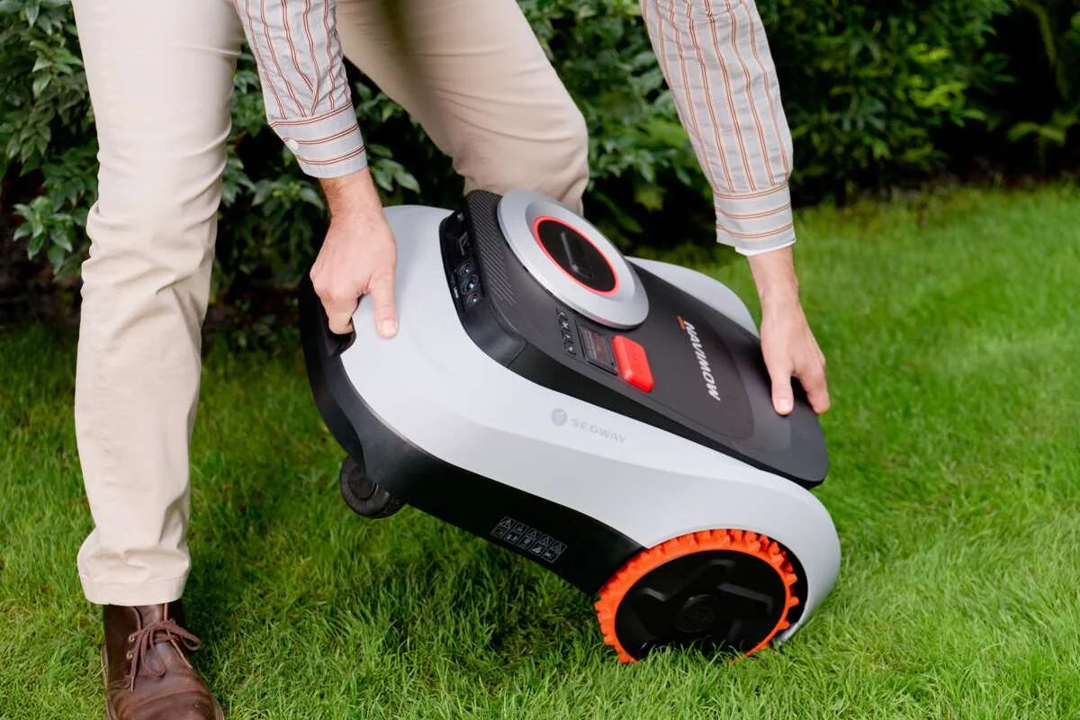 GRASS MOWER ROBOT I220E LIDAR/AA12.04.04.0001 SEGWAY NAVIMOW Navimow By Segway