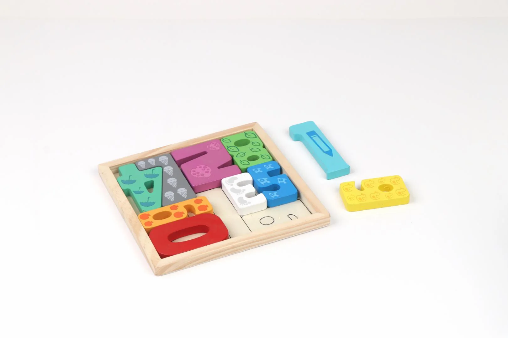 PUZZLE DIN LEMN CU NUMERE, 12 PIESE Momki