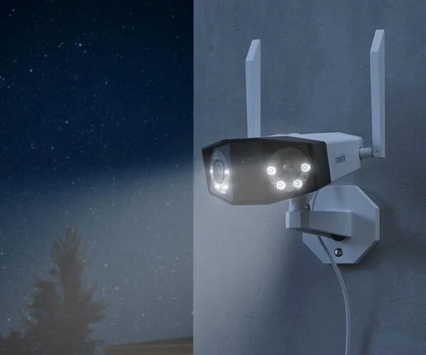 Camera de supraveghere Reolink  Duo 2 WiFi; DUO SERIES W730 Senzor: 1/2.7" CMOS Rezolutie video: 8 Megapixeli (4608x1728 pixeli) Cadre/secunda: 20 FPS Lentila fixa: 3.2mm Diafragma: F2.0 Unghi de vizualizare: orizontal: 180°/ vertical: 60° Distanta