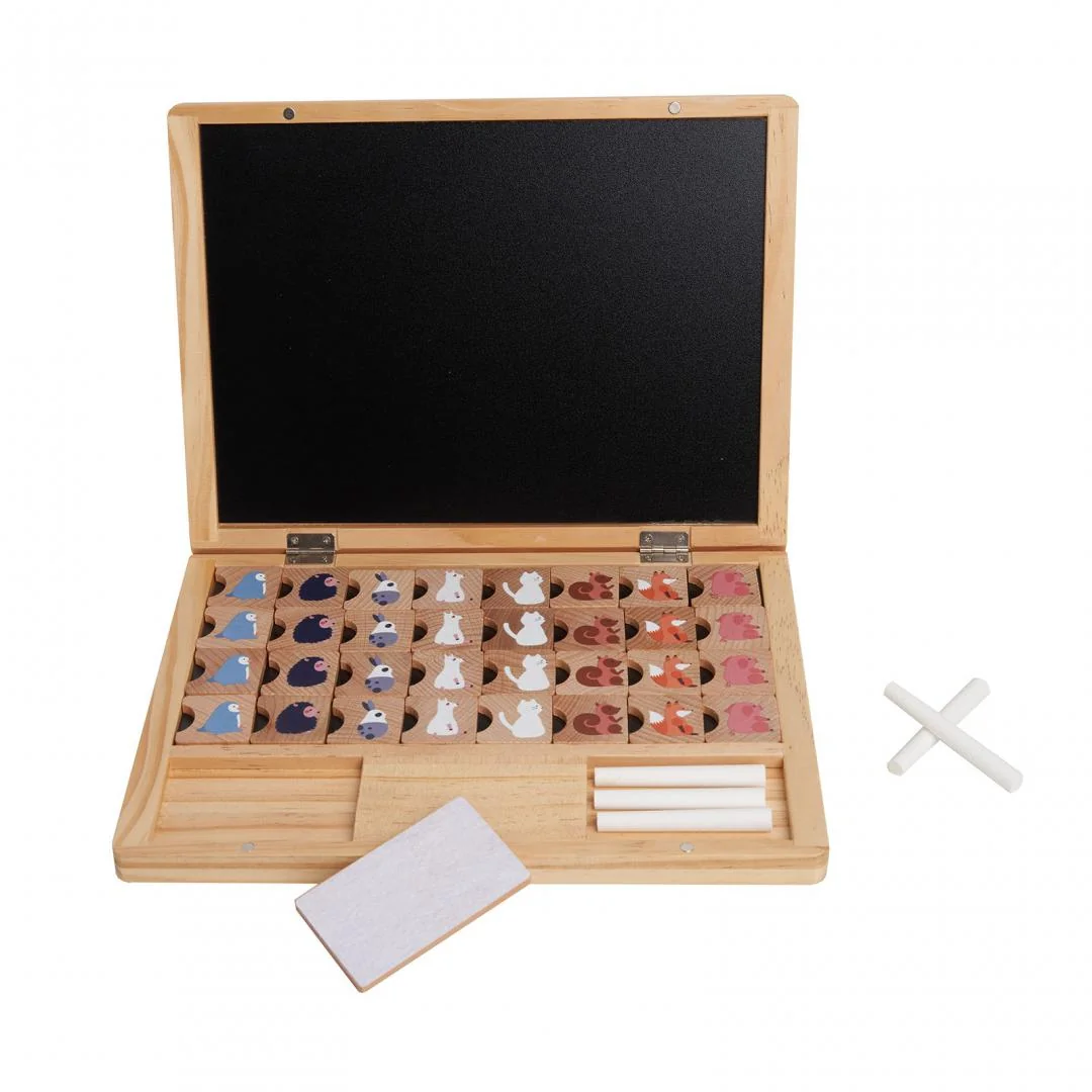 TABLA DIN LEMN CU 39 DE PIESE, MOMKI Momki