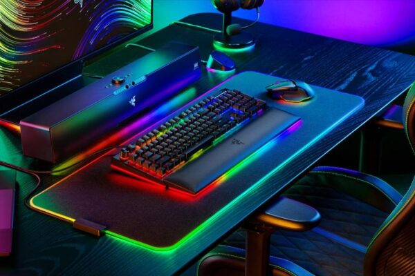 Razer BlackWidow V4 Pro - Mechanical Gaming Keyboard (Green Switch) - imagine 9