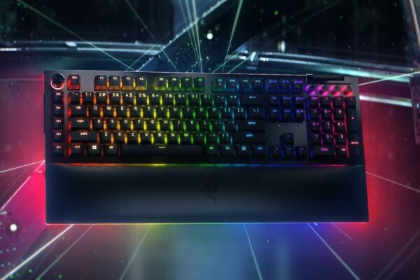 Razer BlackWidow V4 Pro - Mechanical Gaming Keyboard (Green Switch) - imagine 12